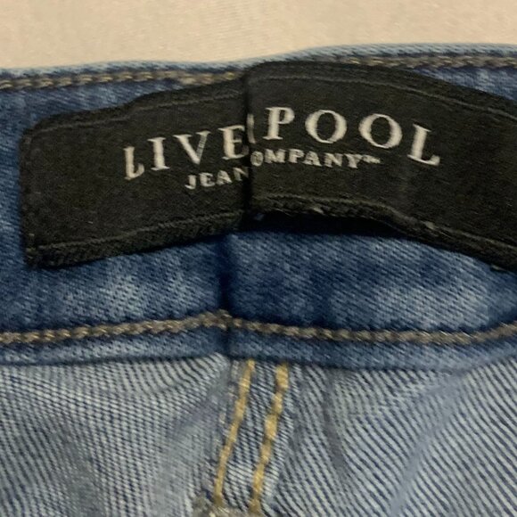 Liverpool the crop boyfriend distressed jeans size 6/28. - Picture 6 of 12